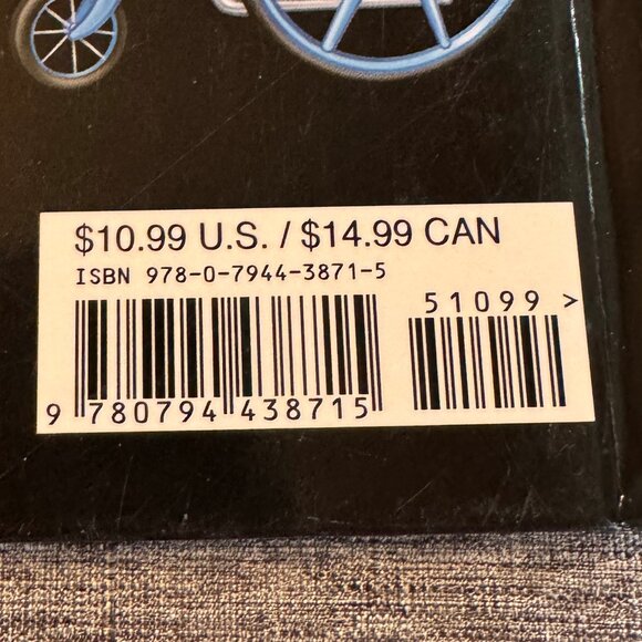 Book: "Celebrate You, Celebrate Me" a Sesame Street board book with 15 flaps - Picture 6 of 6